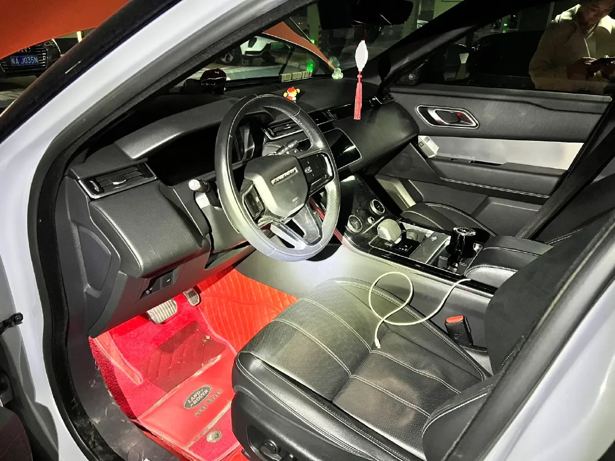 2021 Land Rover Range Rover Velar 2.0T 250HP L4 8AT,autocango,china used car exporter,china ev exporter,chinese used car exporter,chinese used ev exporter