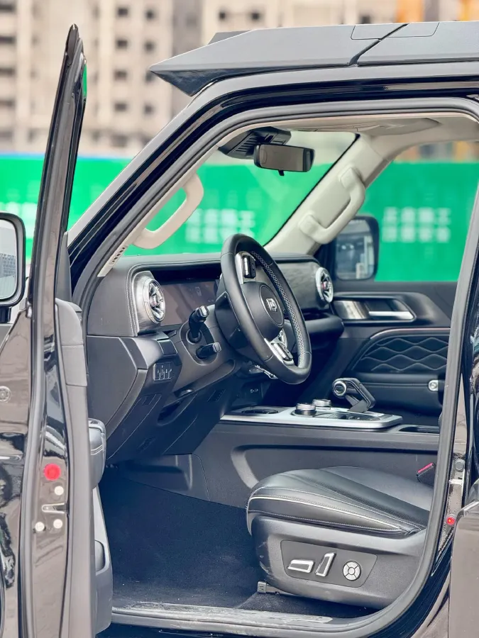 2023 Tank 300 2.0T 227HP L4 8AT,autocango,china used car exporter,china ev exporter,chinese used car exporter,chinese used ev exporter