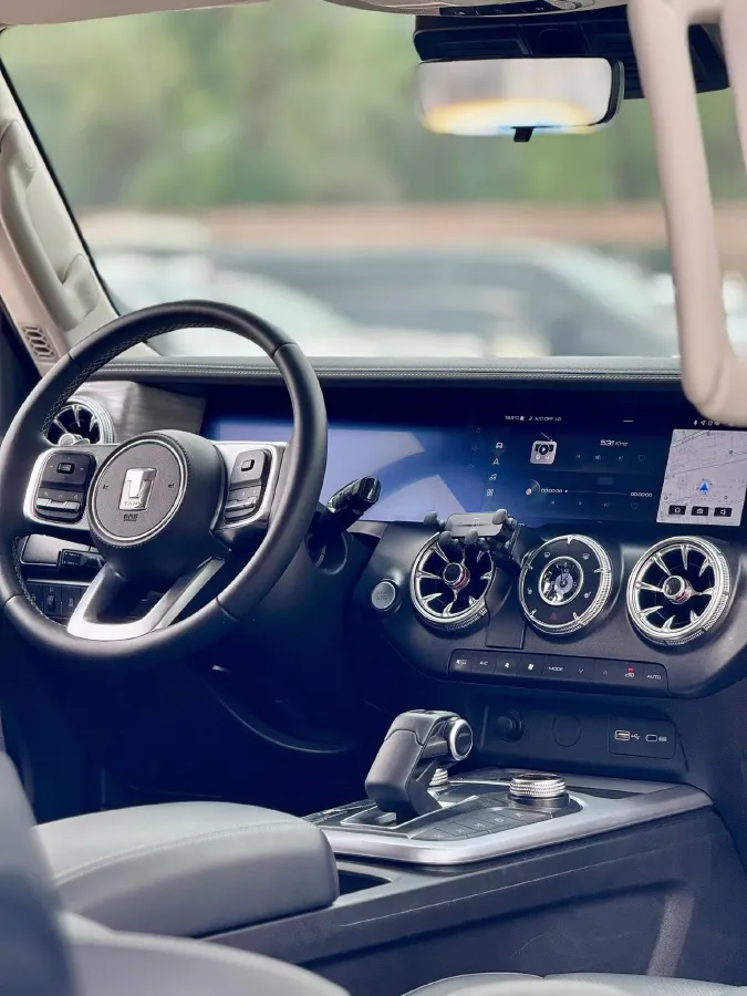 2023 Tank 300 2.0T 227HP L4 8AT,autocango,china used car exporter,china ev exporter,chinese used car exporter,chinese used ev exporter