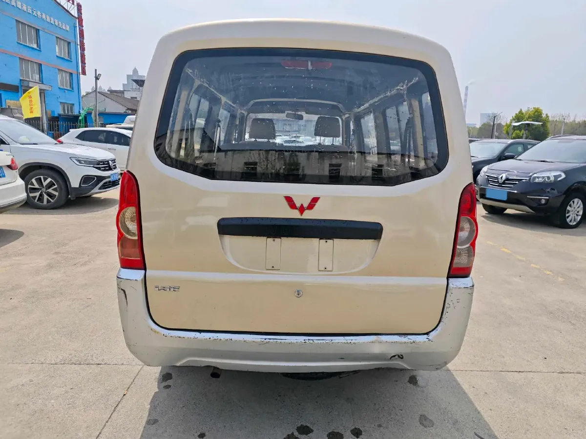 2019 WuLing RongGuang 1.5L 107HP L4 5MT,autocango,china used car exporter,china ev exporter,chinese used car exporter,chinese used ev exporter