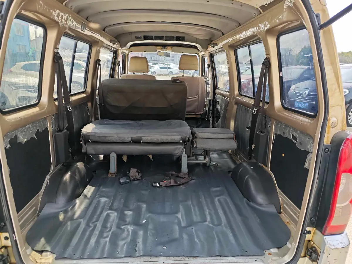 2019 WuLing RongGuang 1.5L 107HP L4 5MT,autocango,china used car exporter,china ev exporter,chinese used car exporter,chinese used ev exporter