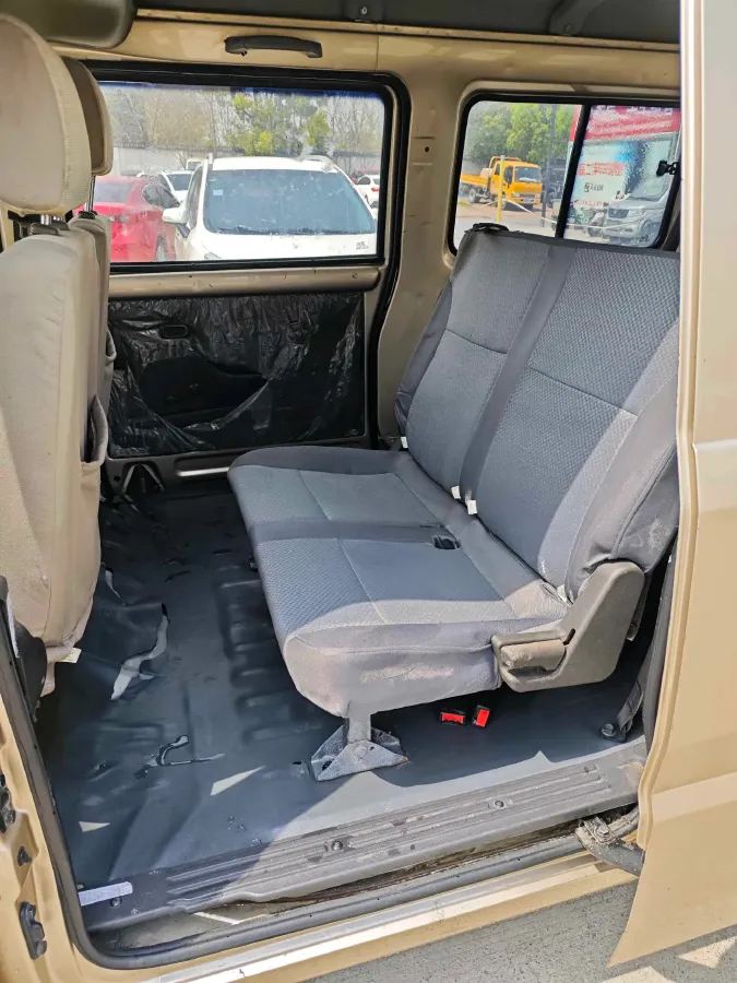 2019 WuLing RongGuang 1.5L 107HP L4 5MT,autocango,china used car exporter,china ev exporter,chinese used car exporter,chinese used ev exporter