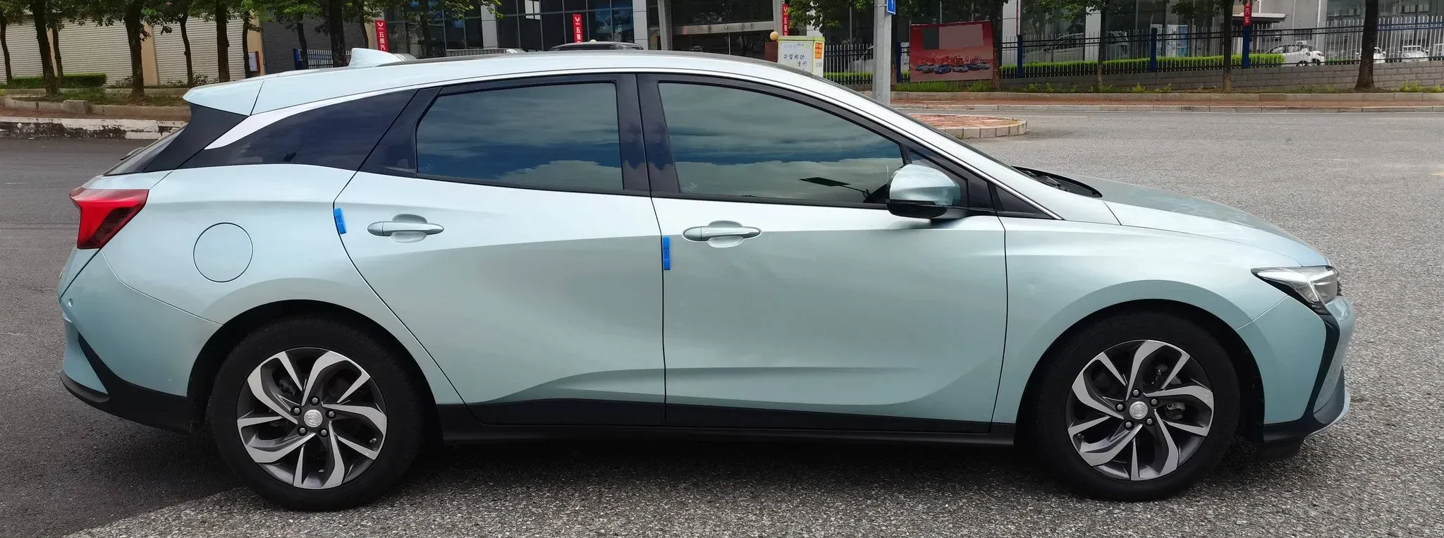 2022 Buick Velite 6 1.5L 102HP L4 E-CVT PHEV 9.5KWH,autocango,china used car exporter,china ev exporter,chinese used car exporter,chinese used ev exporter