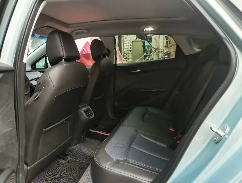 2022 Buick Velite 6 1.5L 102HP L4 E-CVT PHEV 9.5KWH,autocango,china used car exporter,china ev exporter,chinese used car exporter,chinese used ev exporter