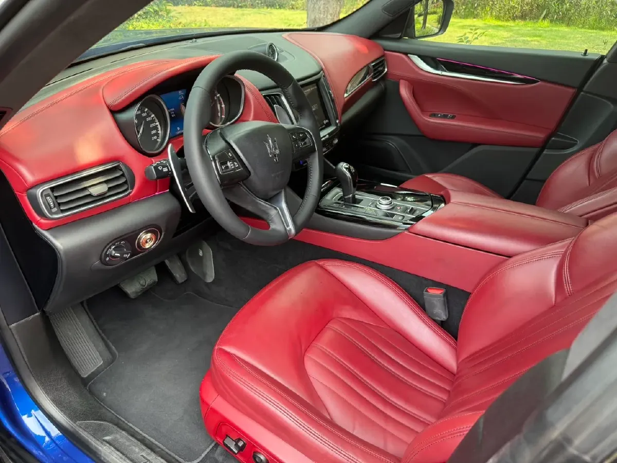 2018 Maserati Levante 3.0T 350HP V6 8AT,autocango,china used car exporter,china ev exporter,chinese used car exporter,chinese used ev exporter