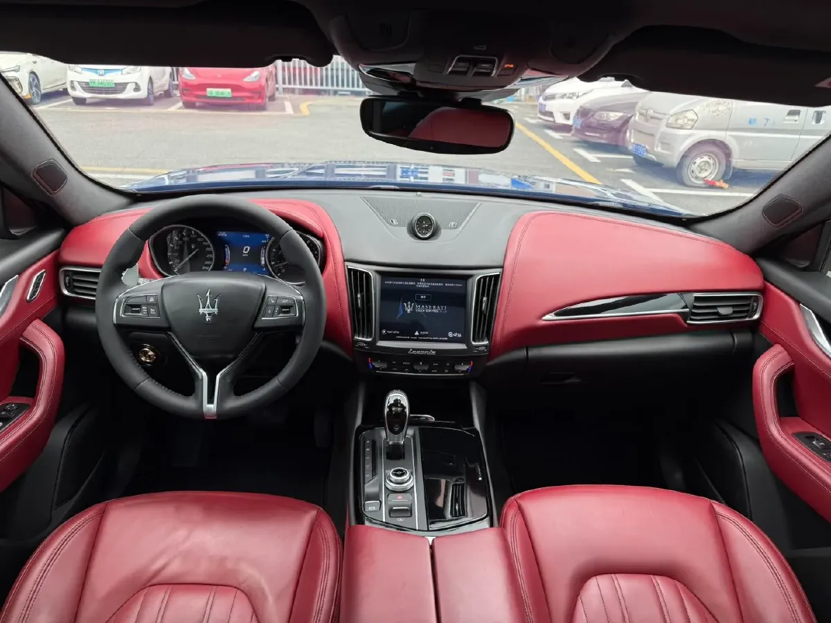 2018 Maserati Levante 3.0T 350HP V6 8AT,autocango,china used car exporter,china ev exporter,chinese used car exporter,chinese used ev exporter