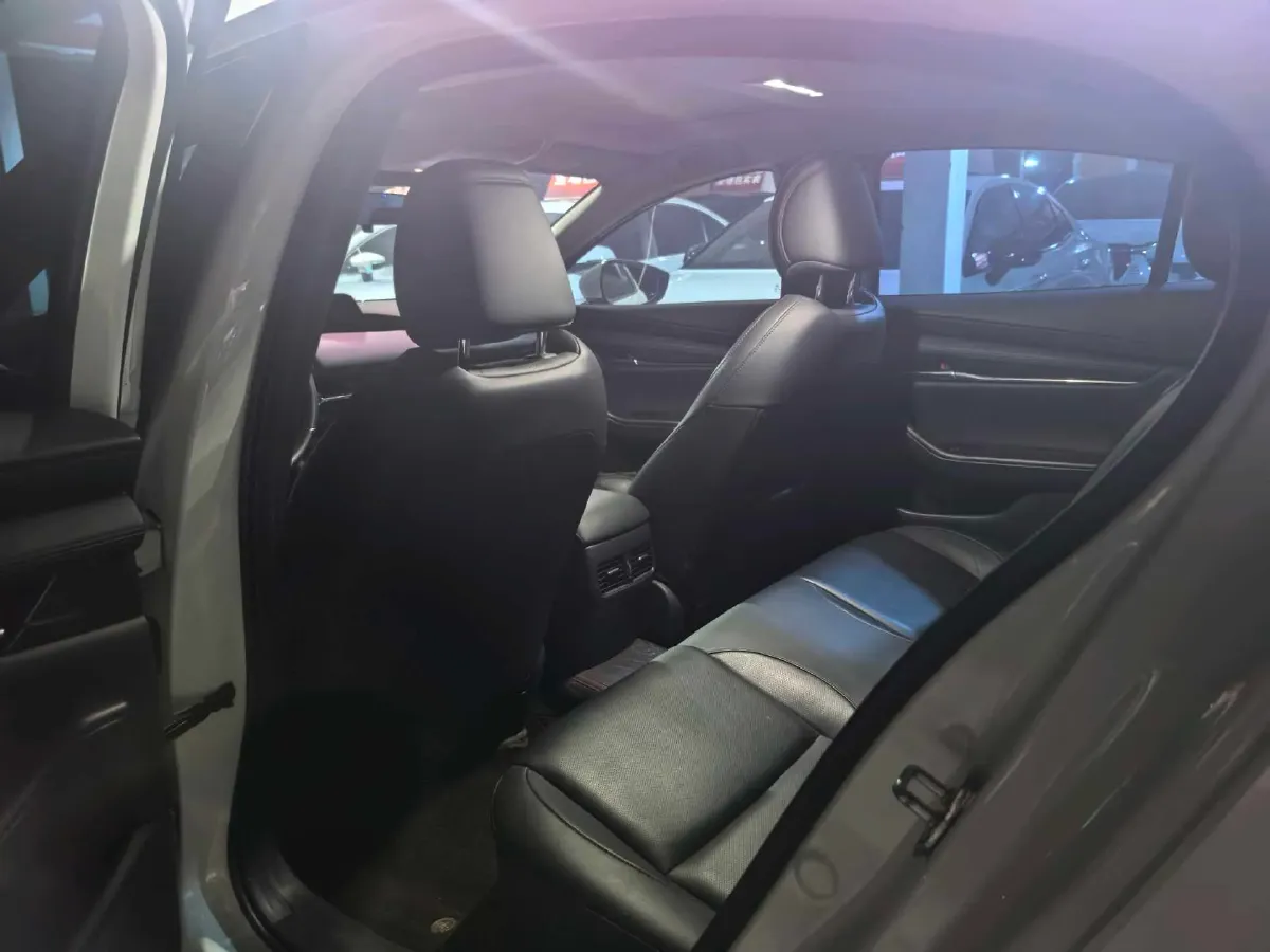 2023 Mazda 3 Axela 2.0L 158HP L4 6AT,autocango,china used car exporter,china ev exporter,chinese used car exporter,chinese used ev exporter