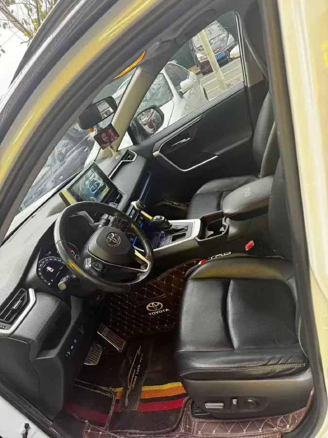 2020 Toyota RAV4 2.0L 171HP L4 CVT,autocango,china used car exporter,china ev exporter,chinese used car exporter,chinese used ev exporter