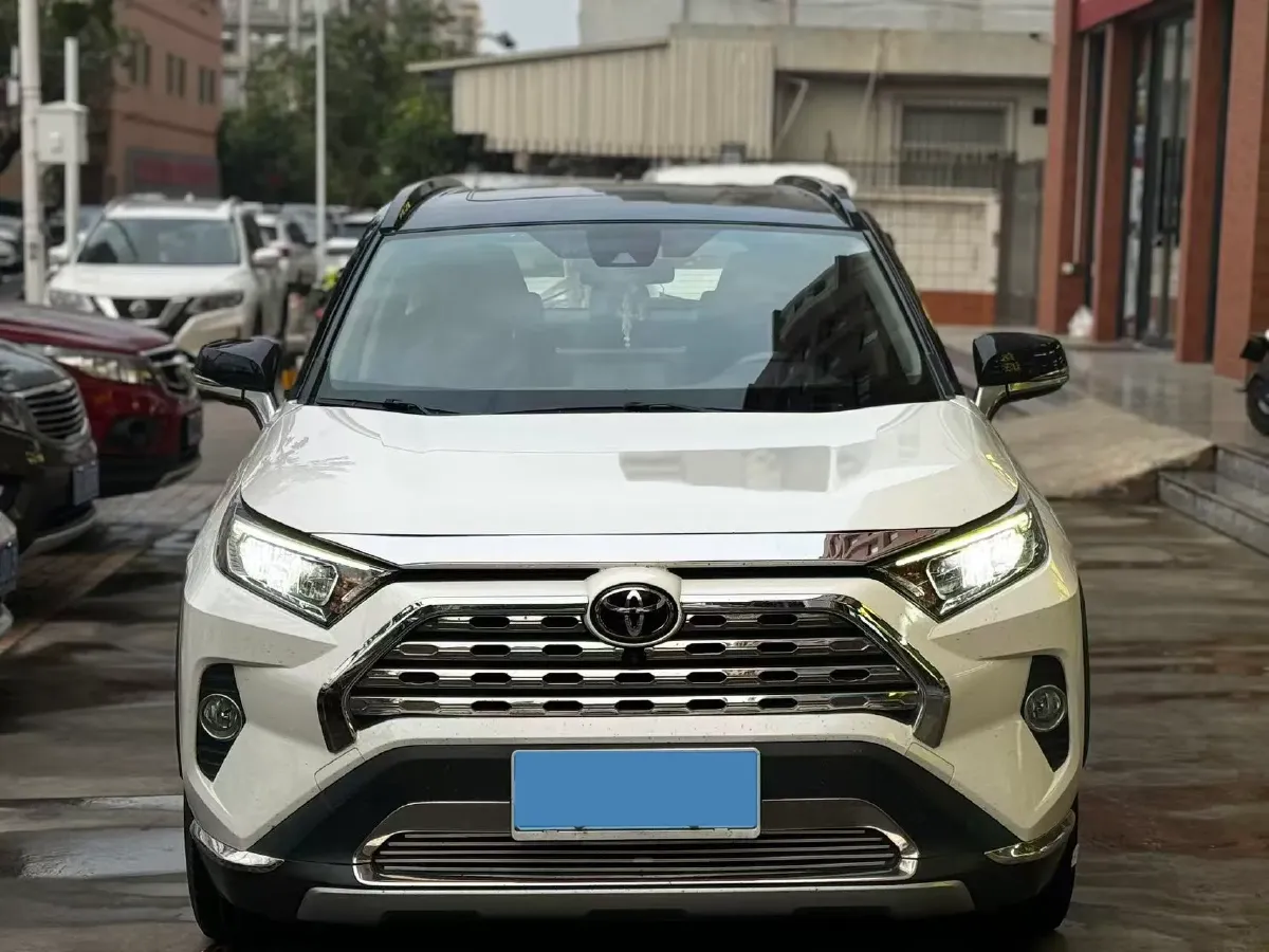 2020 Toyota RAV4 2.0L 171HP L4 CVT,autocango,china used car exporter,china ev exporter,chinese used car exporter,chinese used ev exporter
