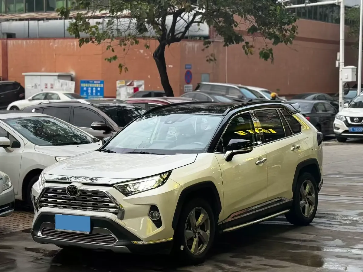 2020 Toyota RAV4 2.0L 171HP L4 CVT,autocango,china used car exporter,china ev exporter,chinese used car exporter,chinese used ev exporter