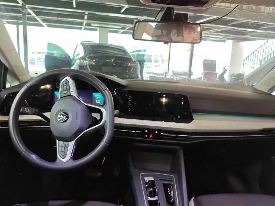 2023 Volkswagen Golf 1.4T 150HP L4 7DCT,autocango,china used car exporter,china ev exporter,chinese used car exporter,chinese used ev exporter