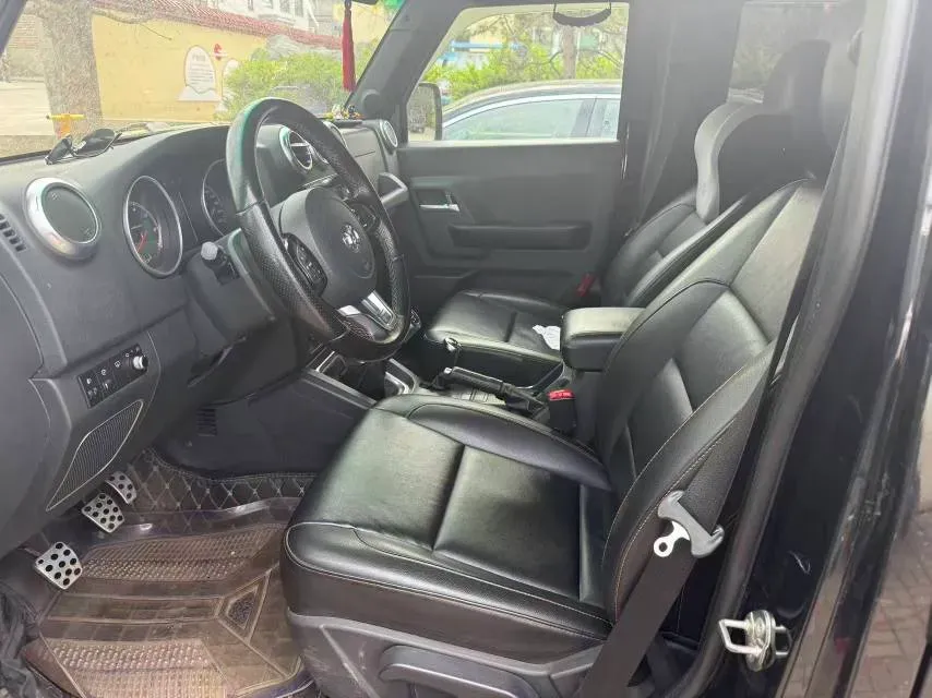 2018 Beijing BJ40 2.0T 204HP L4 5MT,autocango,china used car exporter,china ev exporter,chinese used car exporter,chinese used ev exporter