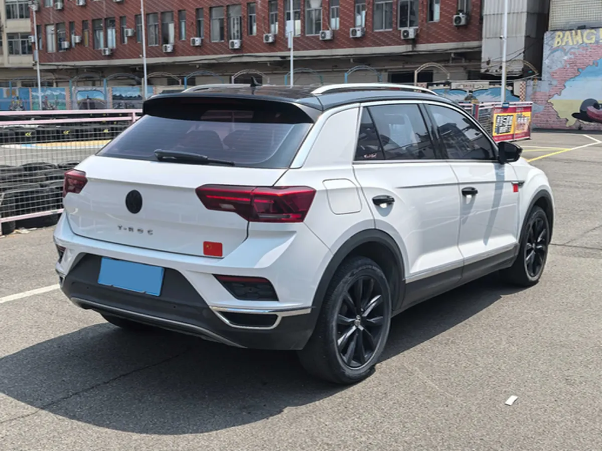 2019 Volkswagen T-Roc 1.4T 131HP L4 7DCT,autocango,china used car exporter,china ev exporter,chinese used car exporter,chinese used ev exporter