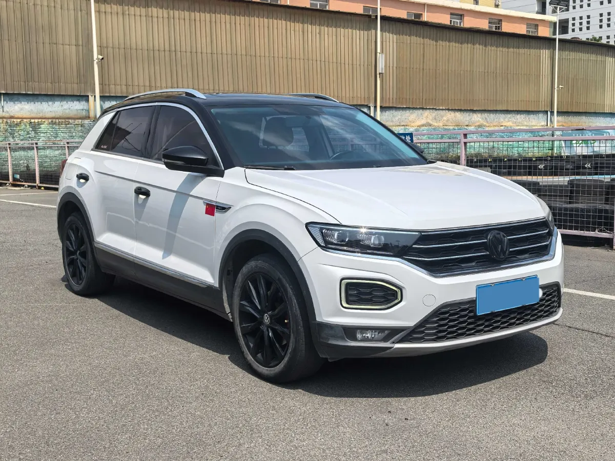 2019 Volkswagen T-Roc 1.4T 131HP L4 7DCT,autocango,china used car exporter,china ev exporter,chinese used car exporter,chinese used ev exporter