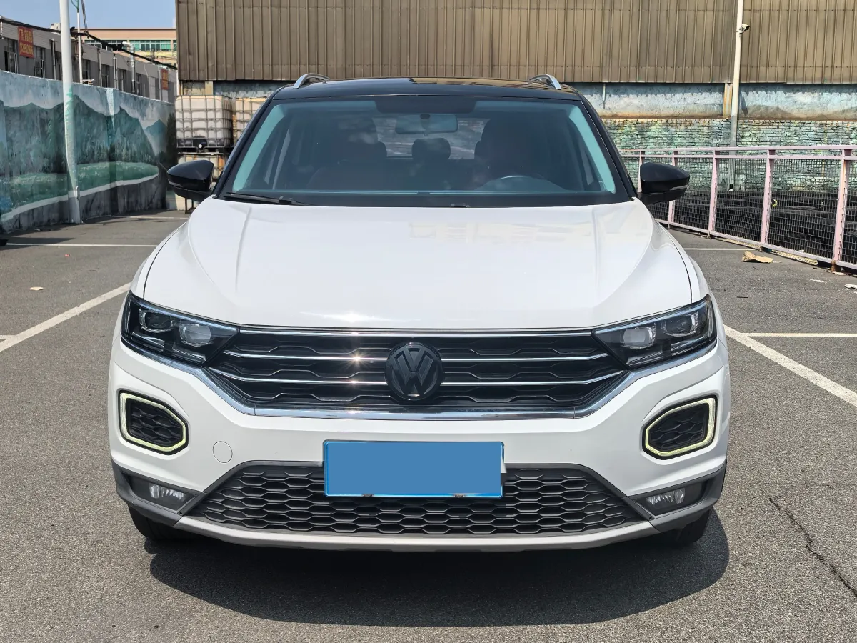 2019 Volkswagen T-Roc 1.4T 131HP L4 7DCT,autocango,china used car exporter,china ev exporter,chinese used car exporter,chinese used ev exporter