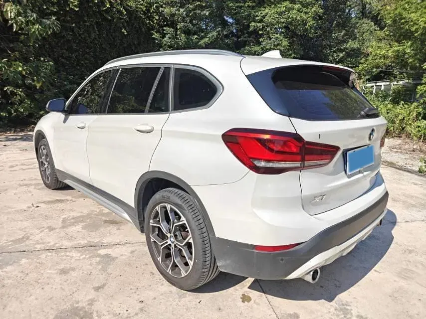 2022 BMW X1 1.5T 140HP L3 7DCT,autocango,china used car exporter,china ev exporter,chinese used car exporter,chinese used ev exporter