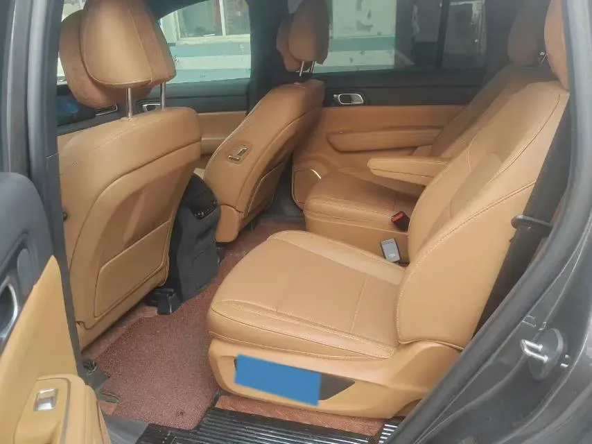 2021 Li ONE Range Extended 131HP REEV 40.5KWH,autocango,china used car exporter,china ev exporter,chinese used car exporter,chinese used ev exporter