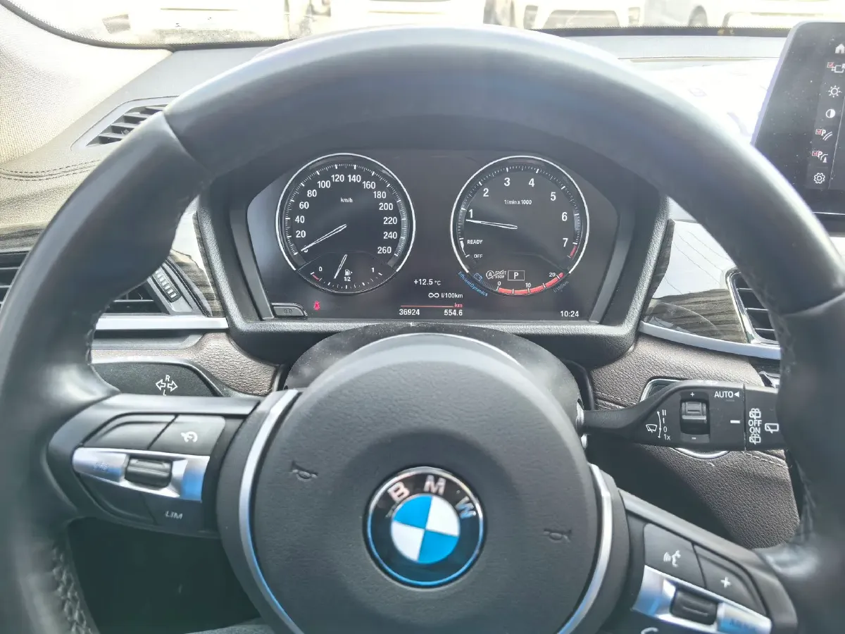 2022 BMW X1 2.0T 192HP L4 8AT,autocango,china used car exporter,china ev exporter,chinese used car exporter,chinese used ev exporter