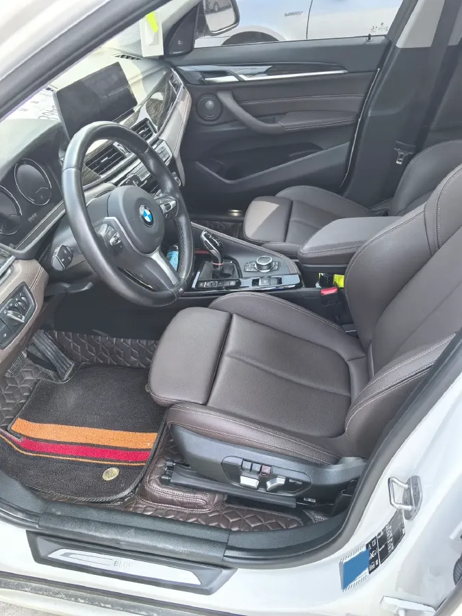 2022 BMW X1 2.0T 192HP L4 8AT,autocango,china used car exporter,china ev exporter,chinese used car exporter,chinese used ev exporter