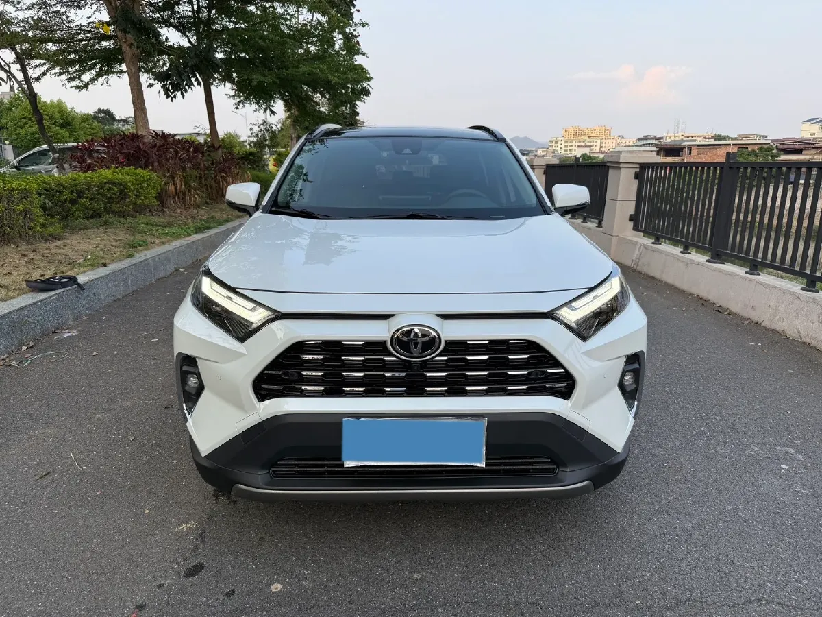 2023 Toyota RAV4 2.0L 171HP L4 CVT,autocango,china used car exporter,china ev exporter,chinese used car exporter,chinese used ev exporter