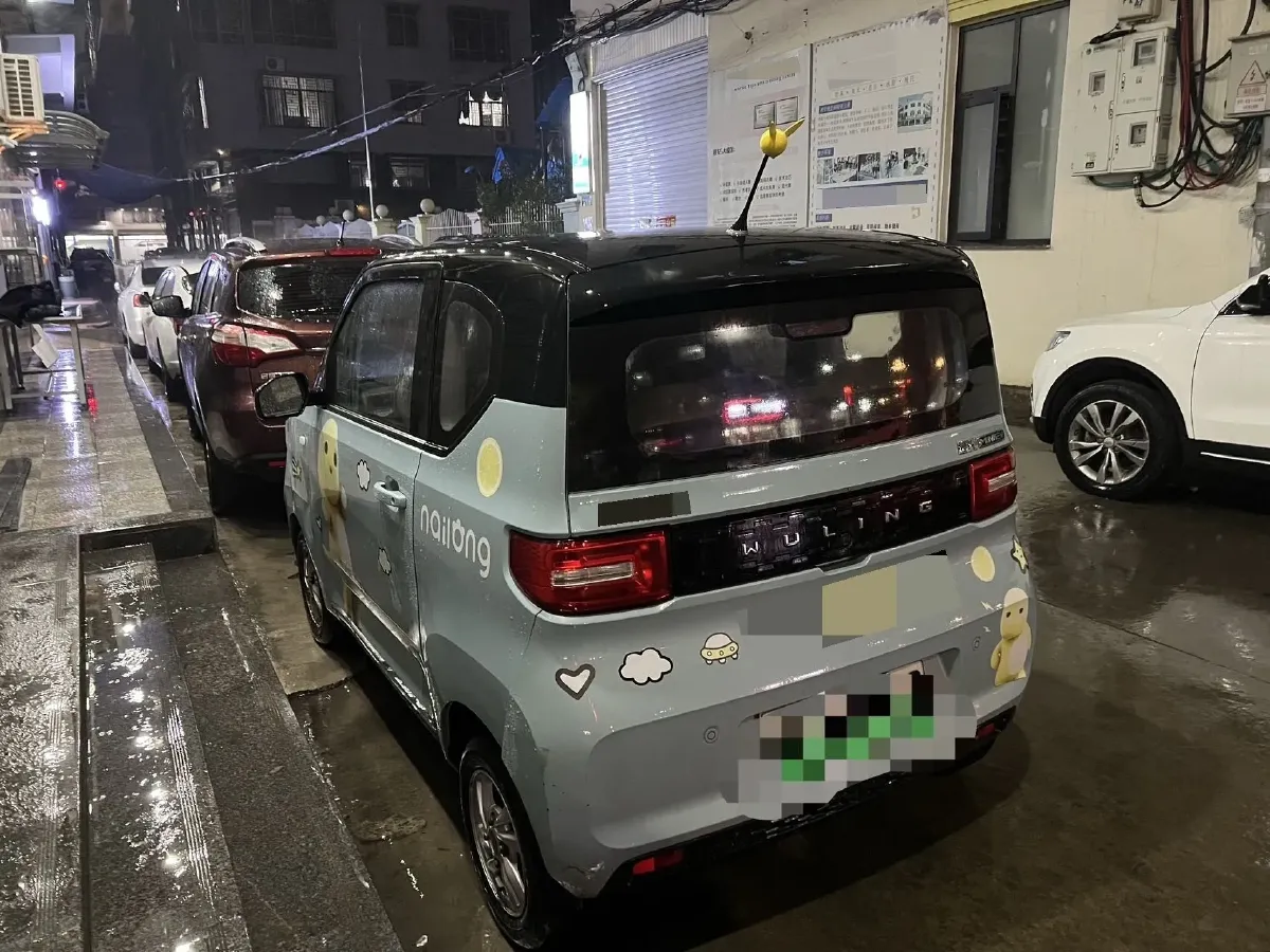2020 WuLing HongGuang MINI EV BEV 13.8KWH,autocango,china used car exporter,china ev exporter,chinese used car exporter,chinese used ev exporter
