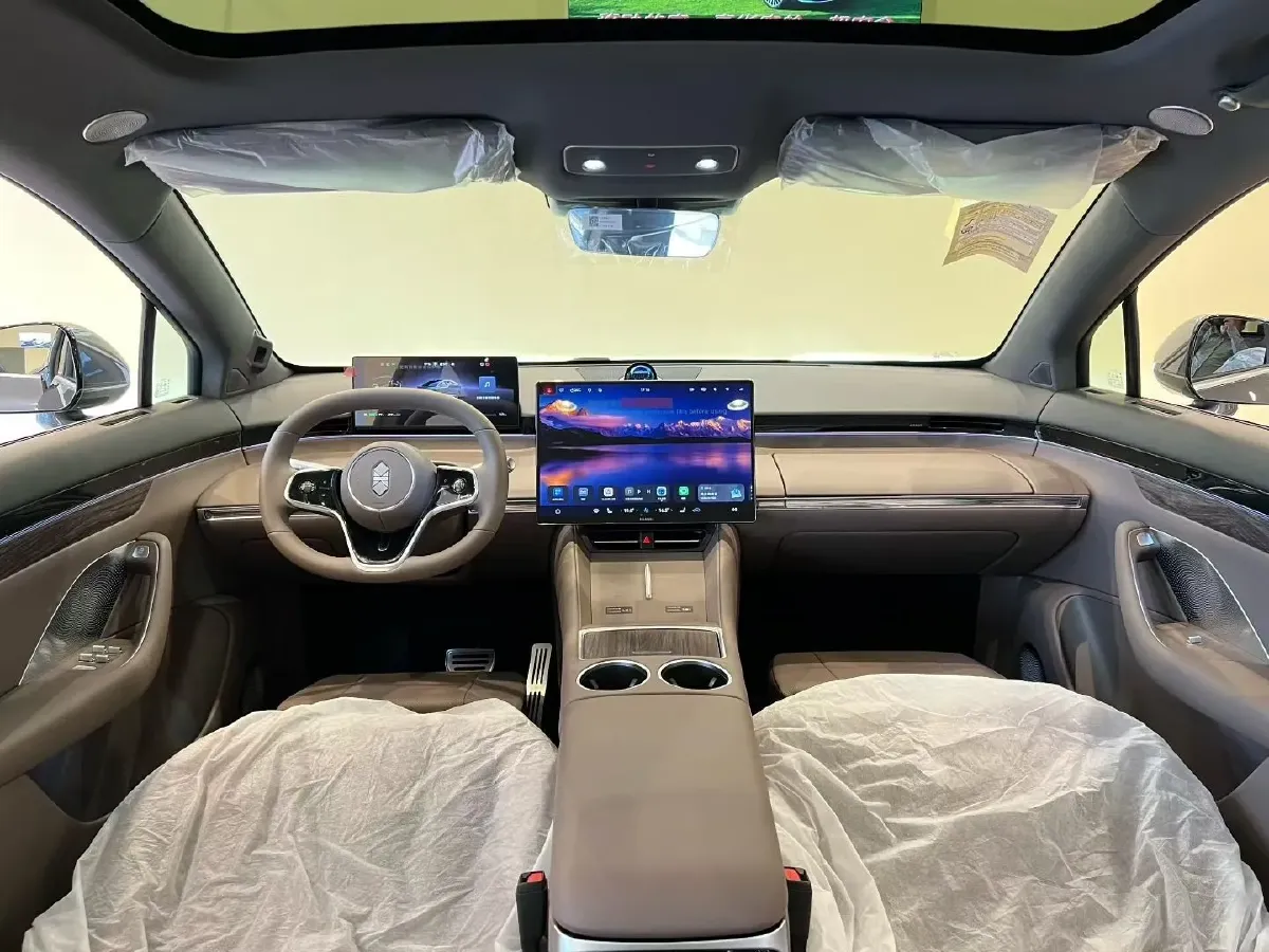 2026 Luxeed R7 REEV 156HP REEV,autocango,china used car exporter,china ev exporter,chinese used car exporter,chinese used ev exporter