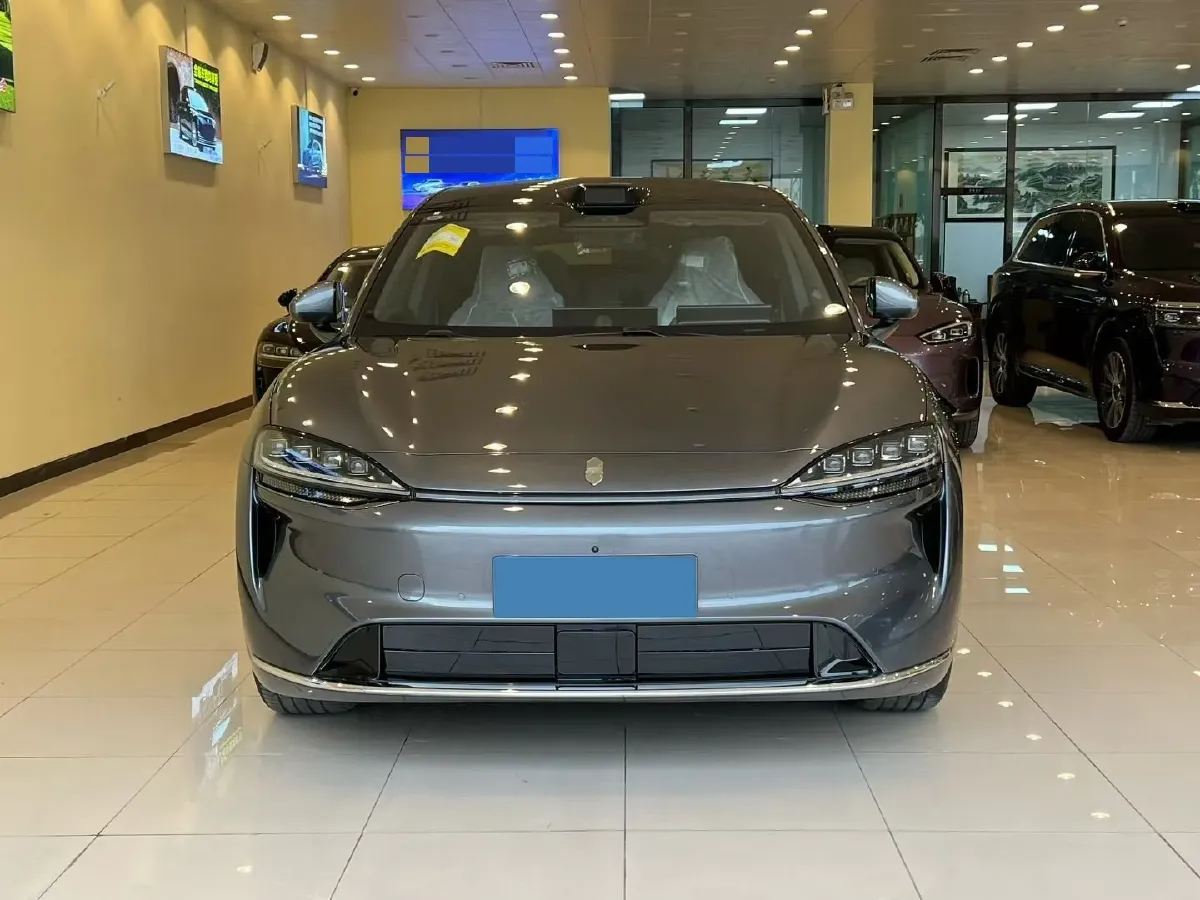 2026 Luxeed R7 REEV 156HP REEV,autocango,china used car exporter,china ev exporter,chinese used car exporter,chinese used ev exporter