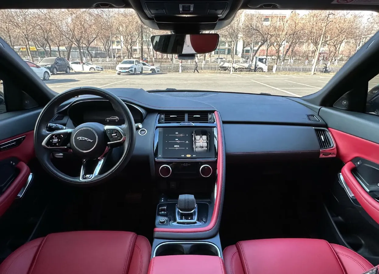 2024 Jaguar E-PACE 1.5T 200HP L3 8AT,autocango,china used car exporter,china ev exporter,chinese used car exporter,chinese used ev exporter