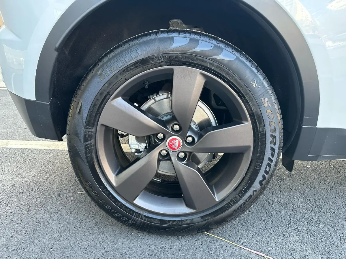 2024 Jaguar E-PACE 1.5T 200HP L3 8AT,autocango,china used car exporter,china ev exporter,chinese used car exporter,chinese used ev exporter