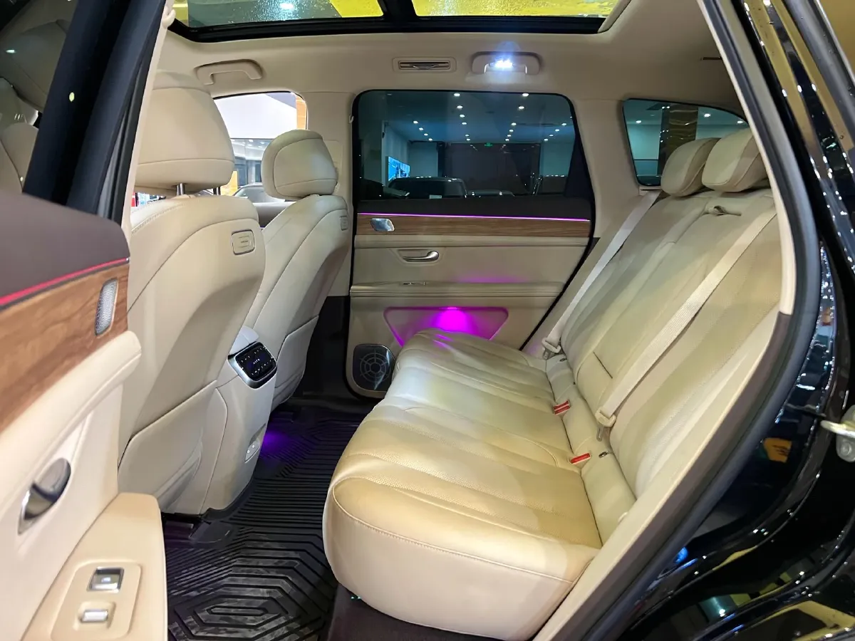 2024 AITO AITO M7 1.5T 152HP L4 REEV 40KWH,autocango,china used car exporter,china ev exporter,chinese used car exporter,chinese used ev exporter