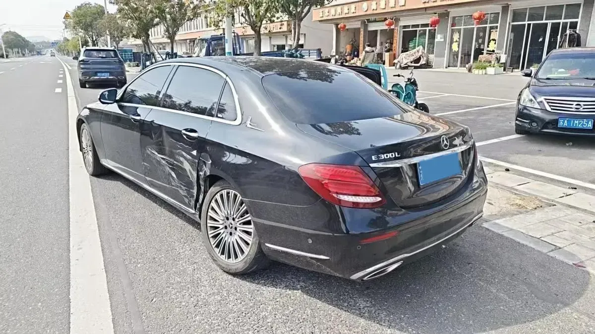 2020 Mercedes-Benz E Class 2.0T 258HP L4 9AT,autocango,china used car exporter,china ev exporter,chinese used car exporter,chinese used ev exporter