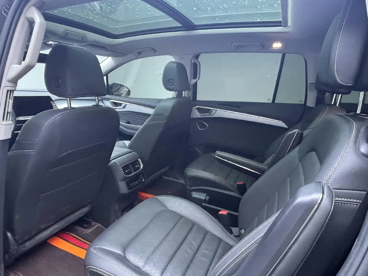 2022 Volkswagen Talagon 2.0T 220HP L4 7DCT,autocango,china used car exporter,china ev exporter,chinese used car exporter,chinese used ev exporter