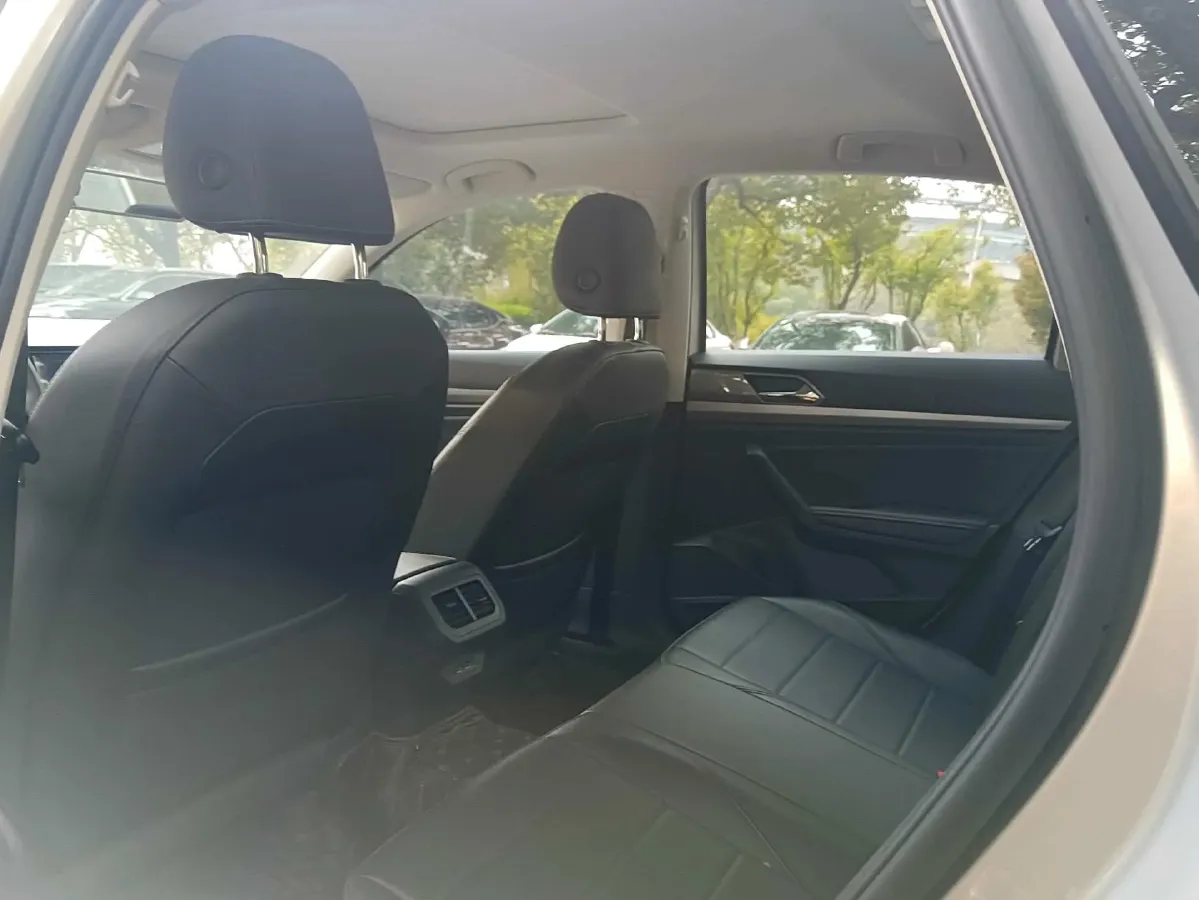 2019 Volkswagen Lavida 1.5L 113HP L4 6AT,autocango,china used car exporter,china ev exporter,chinese used car exporter,chinese used ev exporter