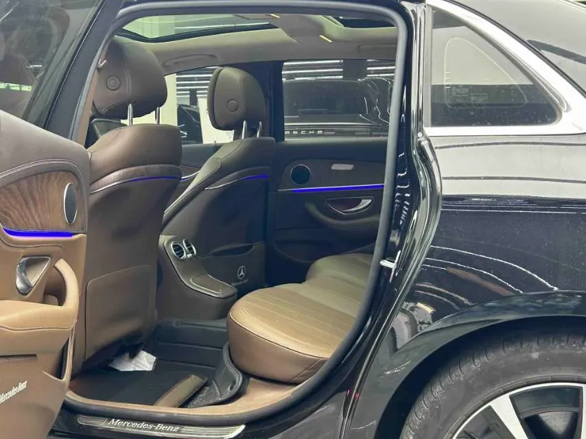 2022 Mercedes-Benz E Class 2.0T 211HP L4 9AT PHEV 25.4KWH,autocango,china used car exporter,china ev exporter,chinese used car exporter,chinese used ev exporter