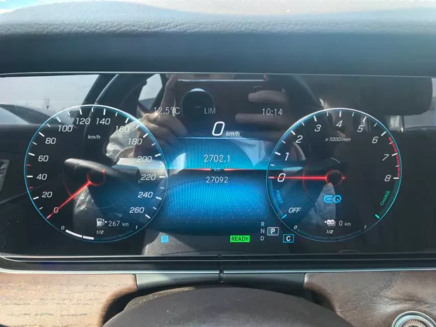 2022 Mercedes-Benz E Class 2.0T 211HP L4 9AT PHEV 25.4KWH,autocango,china used car exporter,china ev exporter,chinese used car exporter,chinese used ev exporter