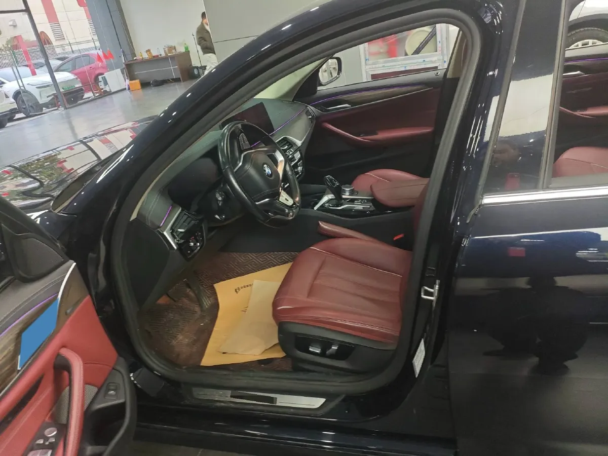 2021 BMW 5 Series 2.0T 252HP L4 8AT,autocango,china used car exporter,china ev exporter,chinese used car exporter,chinese used ev exporter