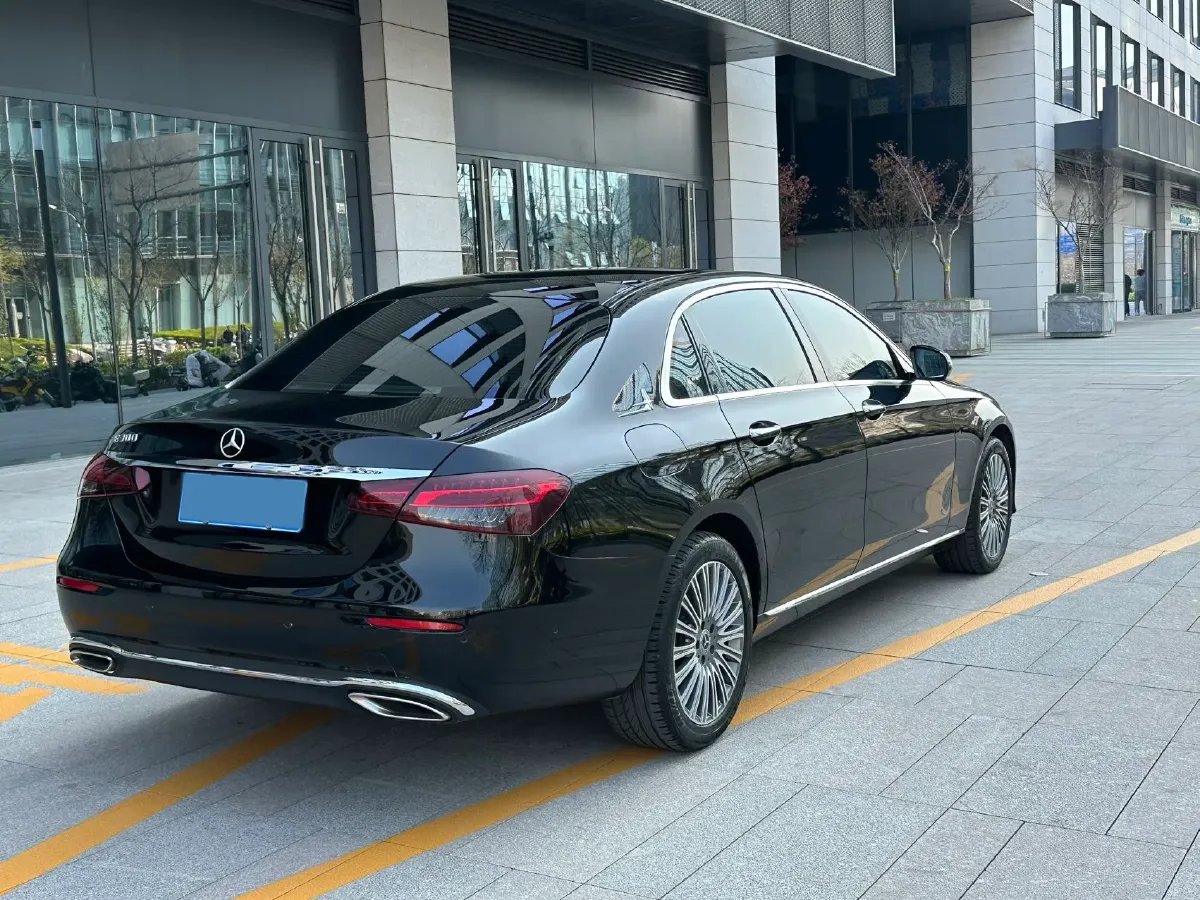 2021 Mercedes-Benz E Class 2.0T 258HP L4 9AT,autocango,china used car exporter,china ev exporter,chinese used car exporter,chinese used ev exporter