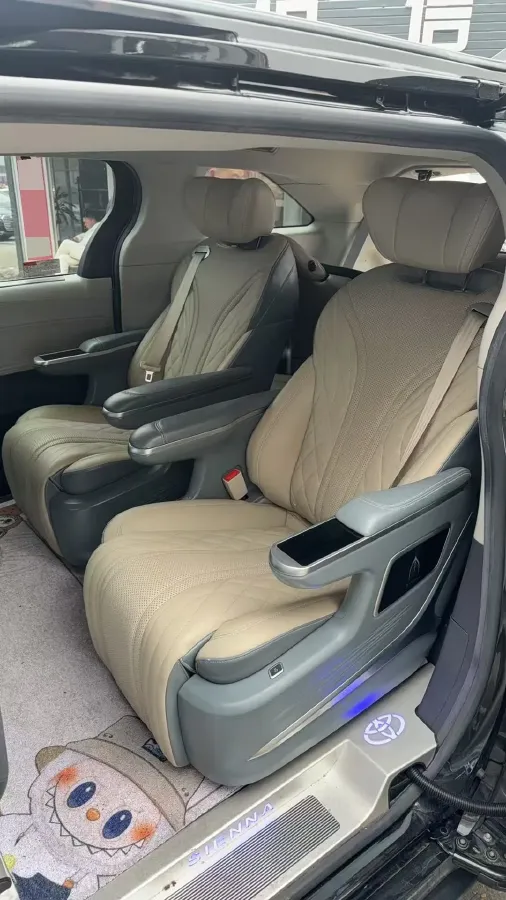 2021 Toyota Sienna 2.5L 192HP L4 E-CVT Hybrid,autocango,china used car exporter,china ev exporter,chinese used car exporter,chinese used ev exporter