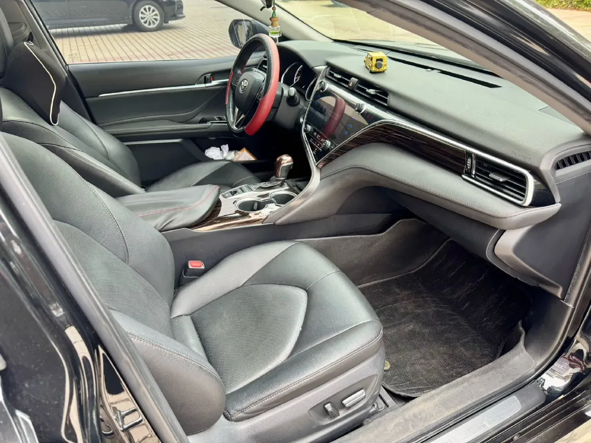 2019 Toyota Camry 2.5L 209HP L4 8AT,autocango,china used car exporter,china ev exporter,chinese used car exporter,chinese used ev exporter