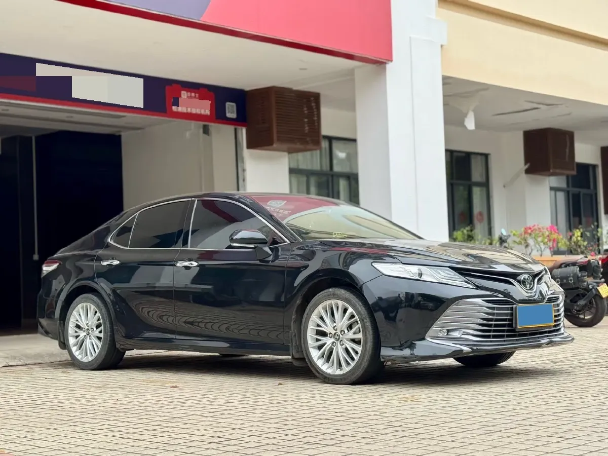 2019 Toyota Camry 2.5L 209HP L4 8AT,autocango,china used car exporter,china ev exporter,chinese used car exporter,chinese used ev exporter