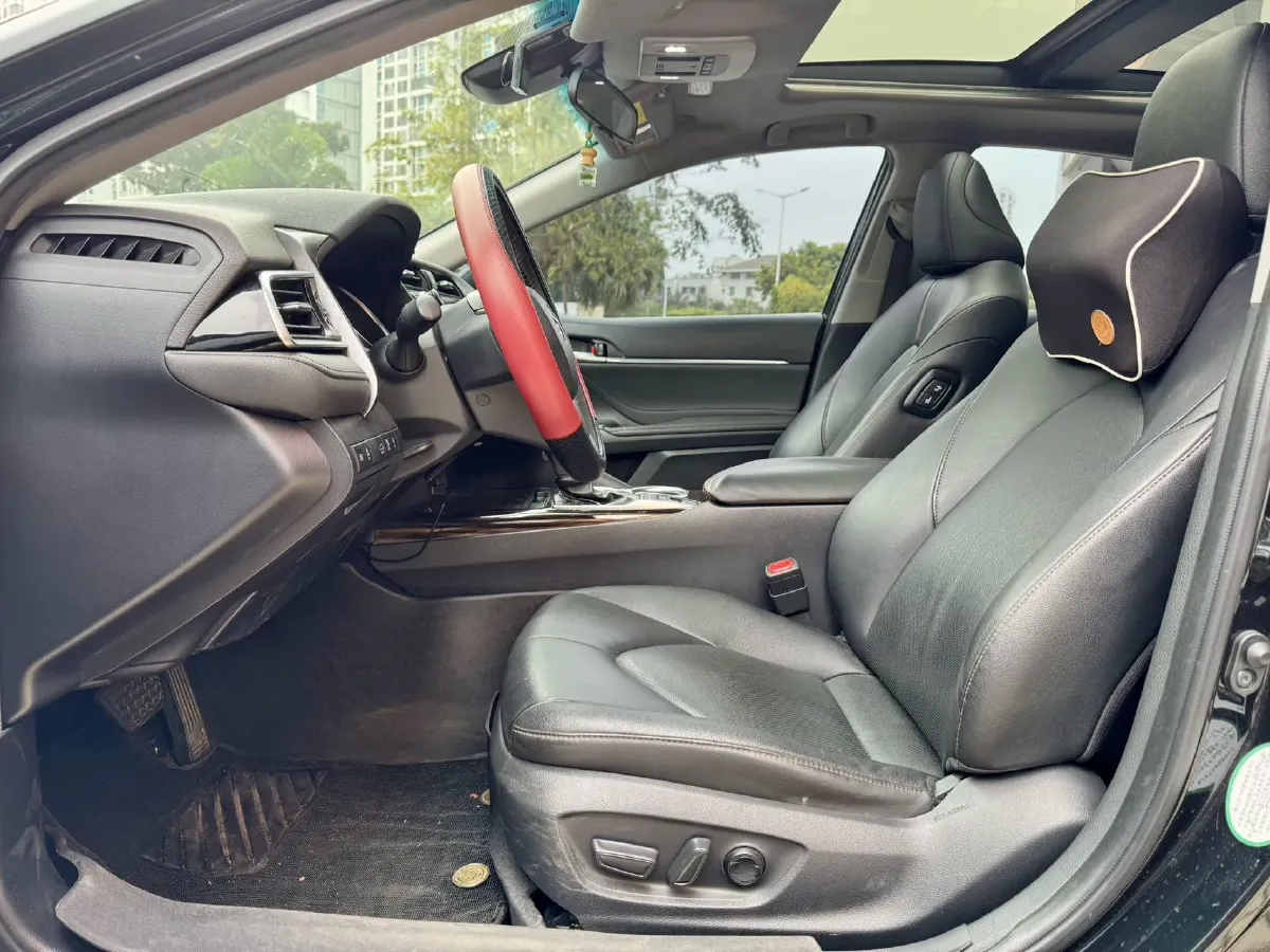 2019 Toyota Camry 2.5L 209HP L4 8AT,autocango,china used car exporter,china ev exporter,chinese used car exporter,chinese used ev exporter