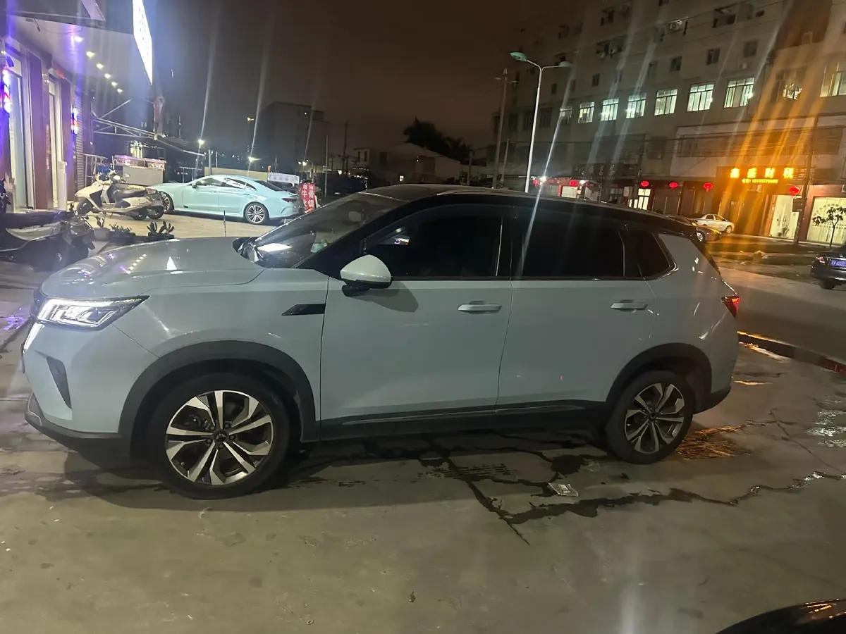 2021 WuLing XingChen 1.5T 147HP L4 CVT,autocango,china used car exporter,china ev exporter,chinese used car exporter,chinese used ev exporter