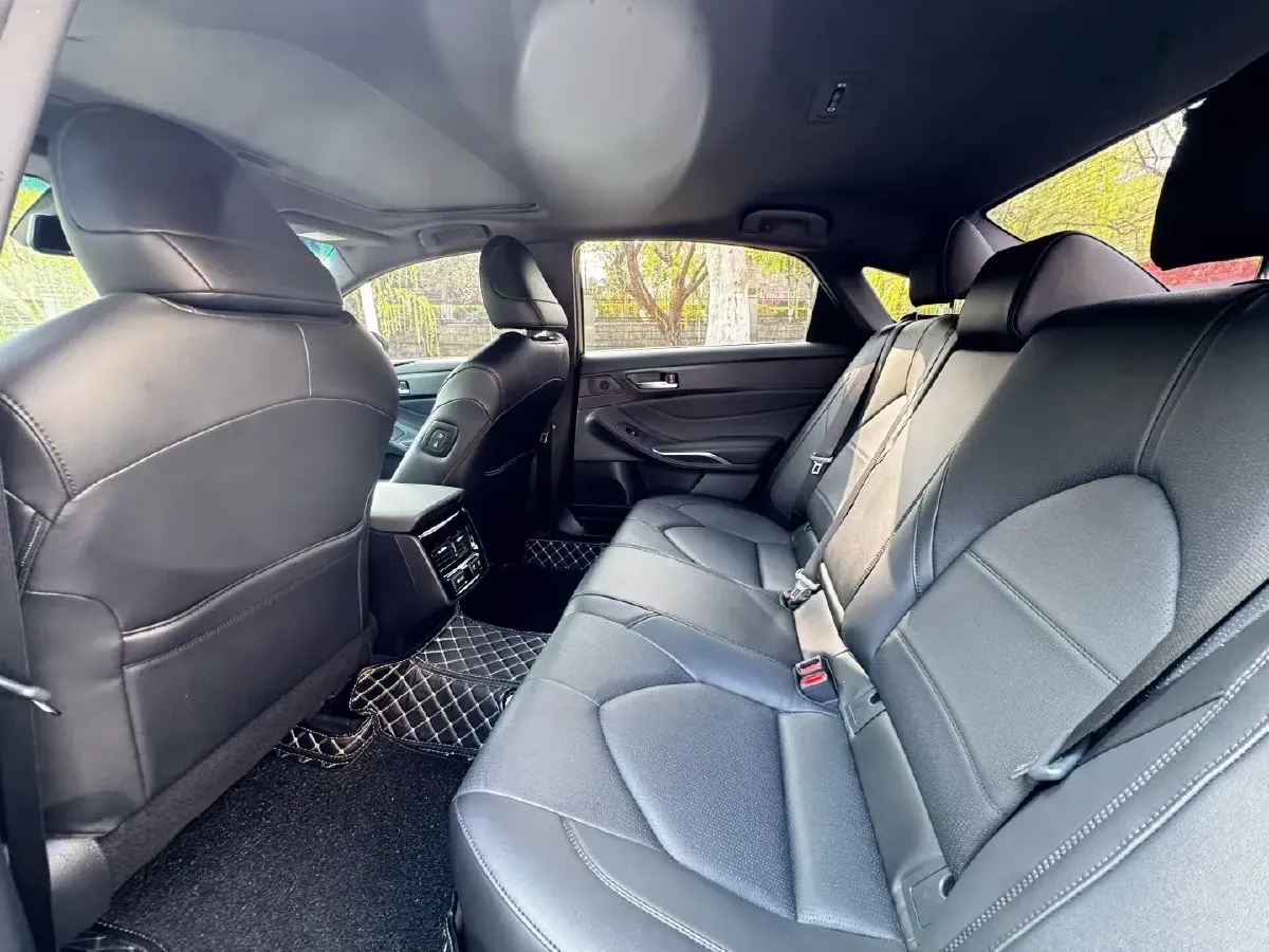 2019 Toyota Avalon 2.0L 178HP L4 CVT,autocango,china used car exporter,china ev exporter,chinese used car exporter,chinese used ev exporter