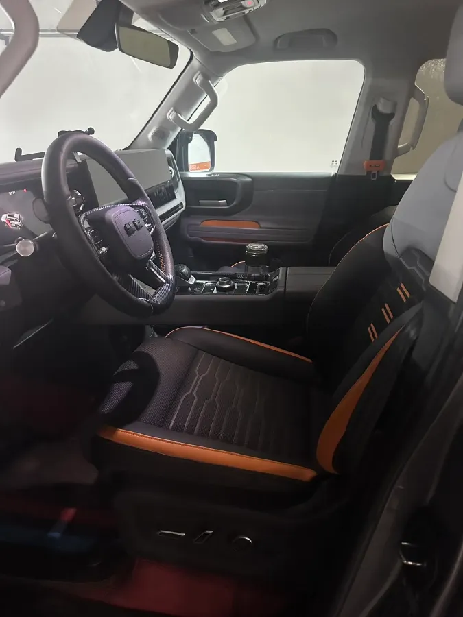 2024 Beijing BJ40 2.0T 245HP L4 8AT,autocango,china used car exporter,china ev exporter,chinese used car exporter,chinese used ev exporter