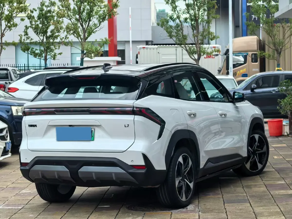 2023 Geely Galaxy L7 1.5T 163HP L4 3DHT PHEV 18.7KWH,autocango,china used car exporter,china ev exporter,chinese used car exporter,chinese used ev exporter