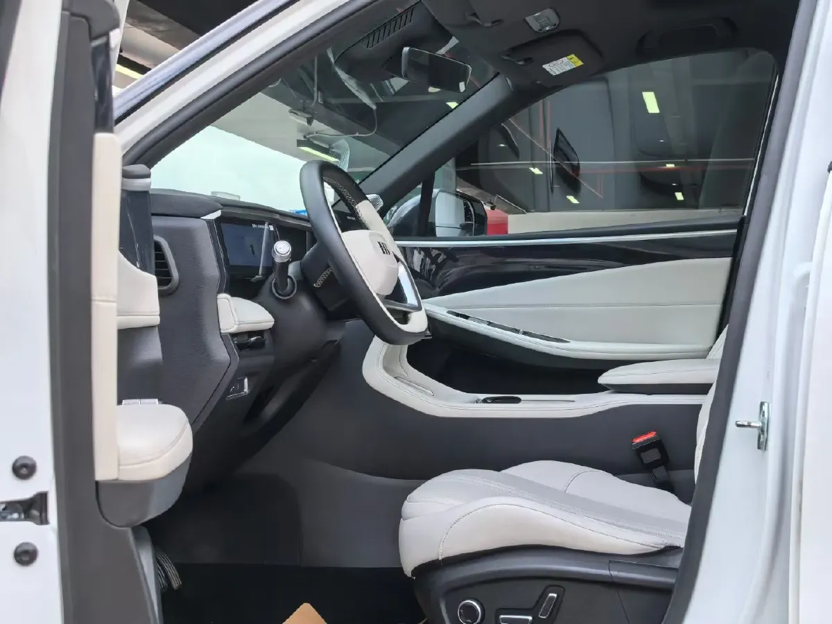 2023 Geely Galaxy L7 1.5T 163HP L4 3DHT PHEV 18.7KWH,autocango,china used car exporter,china ev exporter,chinese used car exporter,chinese used ev exporter