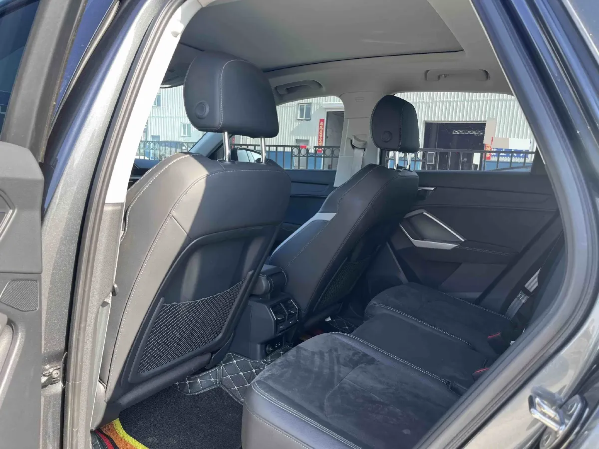 2022 Audi Q3 1.4T 150HP L4 7DCT,autocango,china used car exporter,china ev exporter,chinese used car exporter,chinese used ev exporter