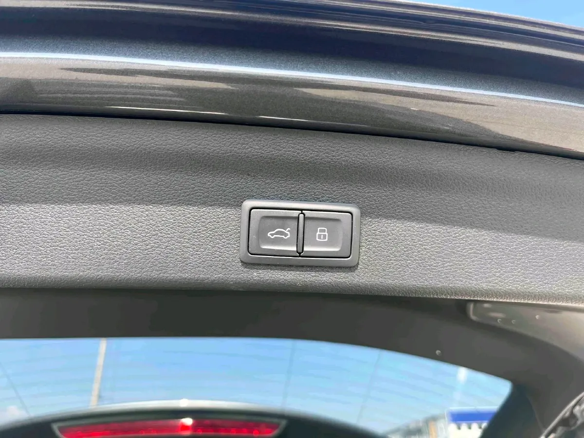 2022 Audi Q3 1.4T 150HP L4 7DCT,autocango,china used car exporter,china ev exporter,chinese used car exporter,chinese used ev exporter