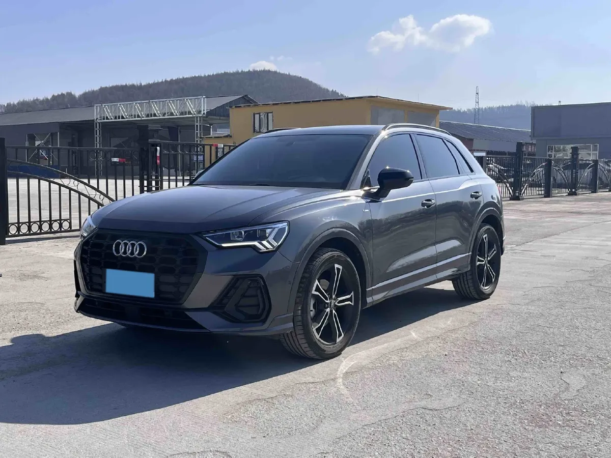 2022 Audi Q3 1.4T 150HP L4 7DCT,autocango,china used car exporter,china ev exporter,chinese used car exporter,chinese used ev exporter