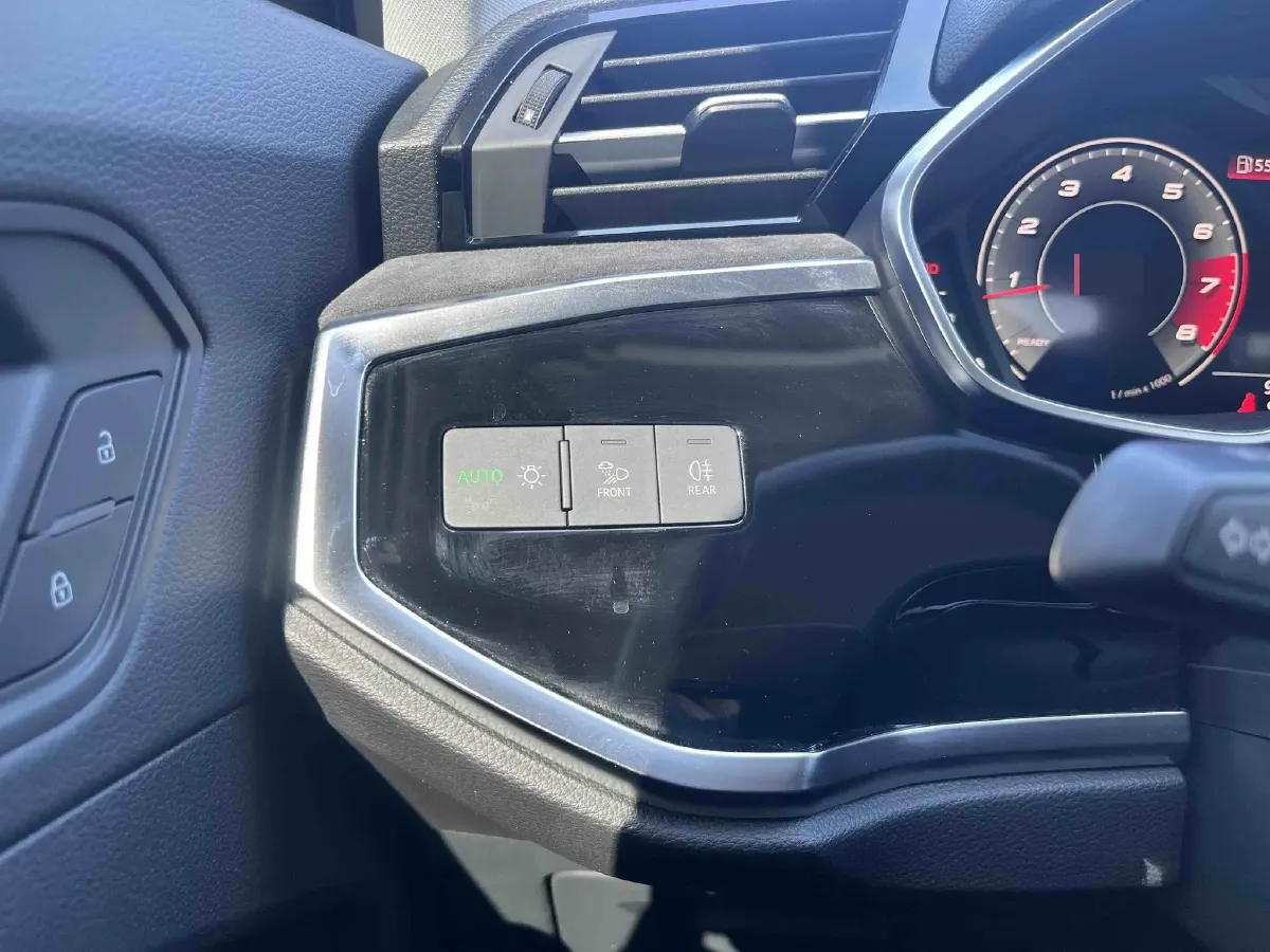 2022 Audi Q3 1.4T 150HP L4 7DCT,autocango,china used car exporter,china ev exporter,chinese used car exporter,chinese used ev exporter